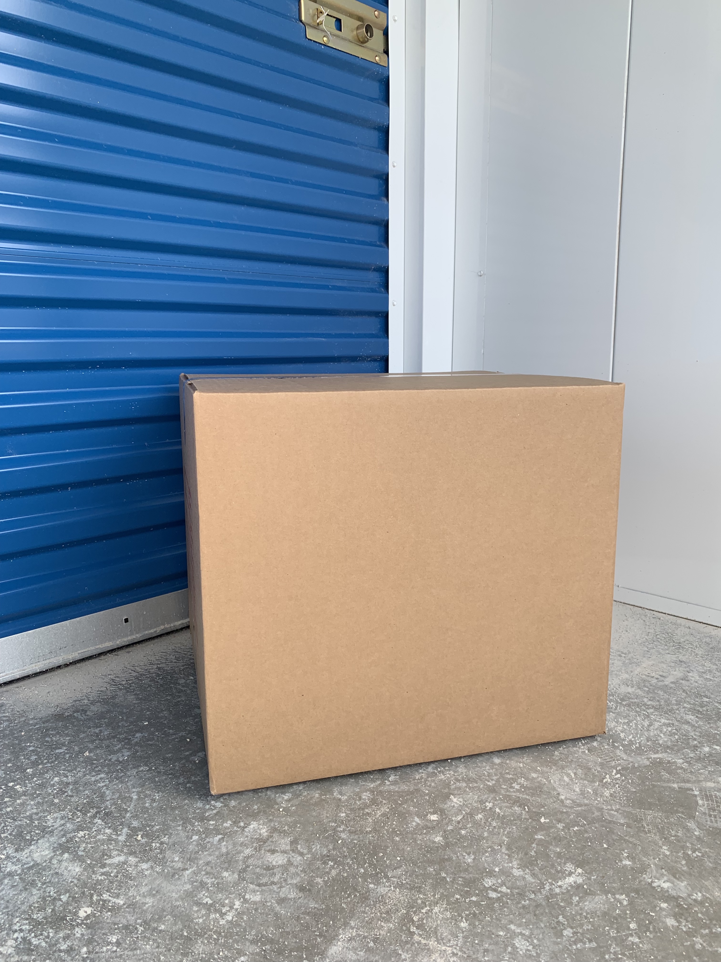 700 Storage - Available Medium Sized Boxes